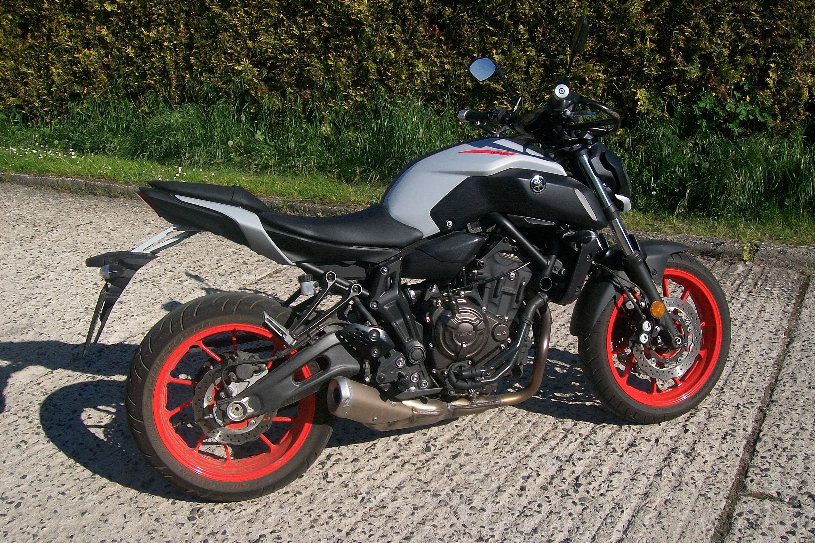 YAMAHA MT-07